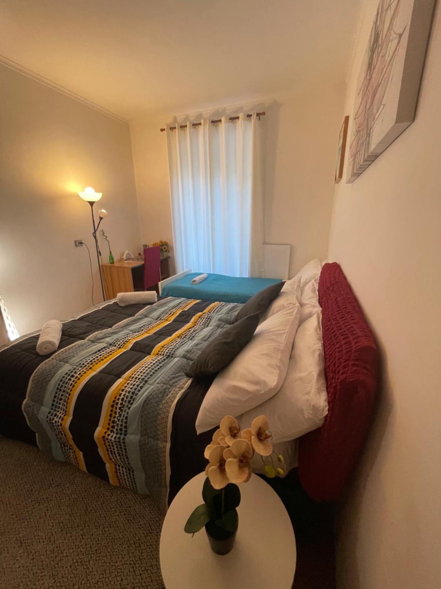 Bed and breakfast Holiday Colosseum Rome Extérieur photo